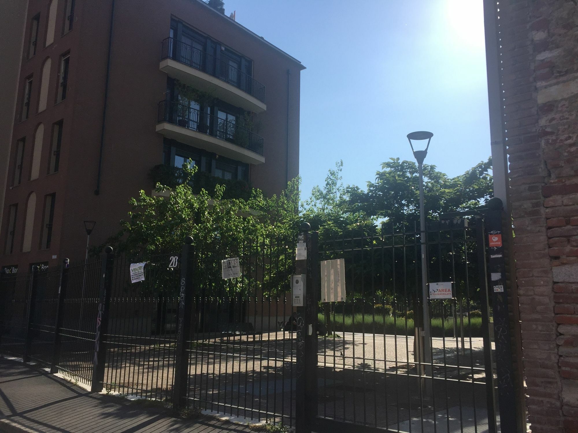 Homeathotel - Naviglio Pavese Milano Exteriör bild